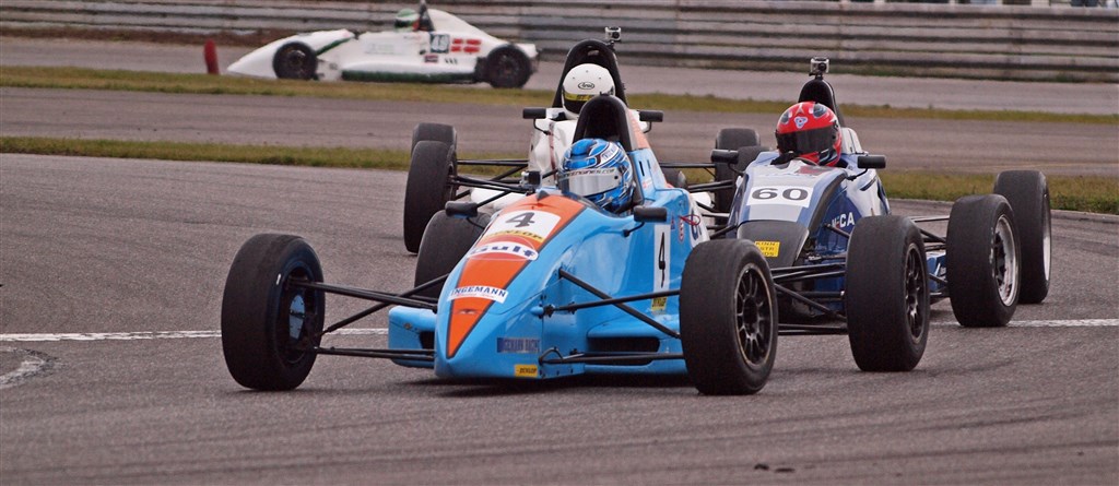 Nicklas Ingemann fighter nogle tætte kampe i Formel Ford
(Foto: Åge Keseler Kirketerp)